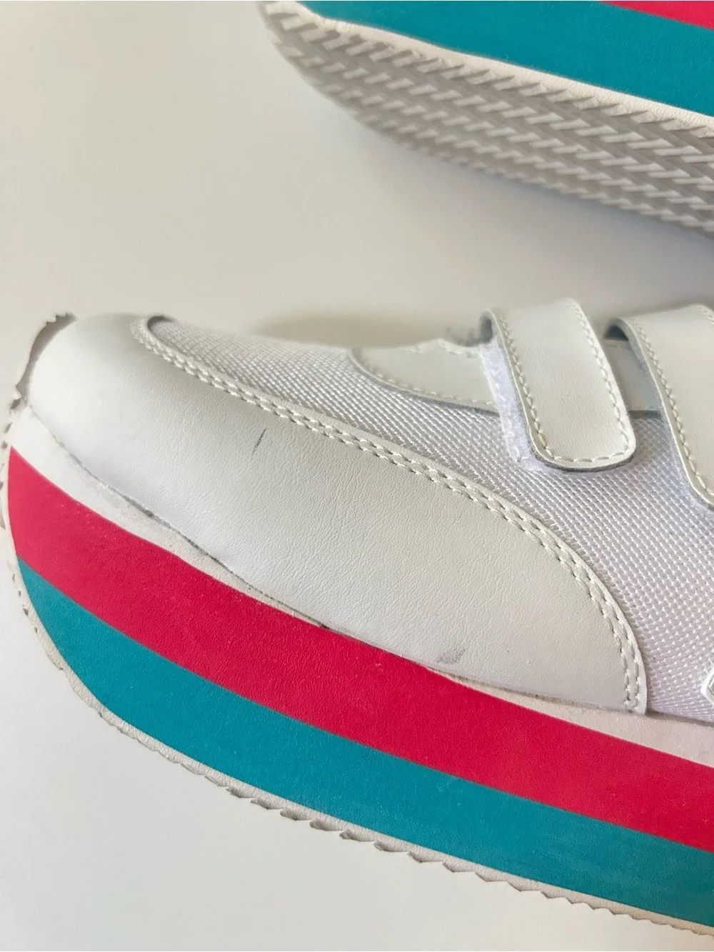 Y2K Volatile White Platform Sneaker with Pink and Teal Stripes